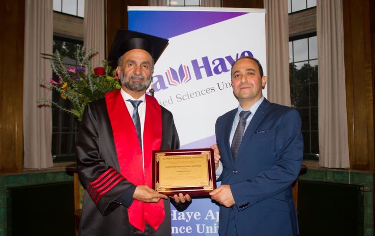 أحمد الجروان خلال تكريمه