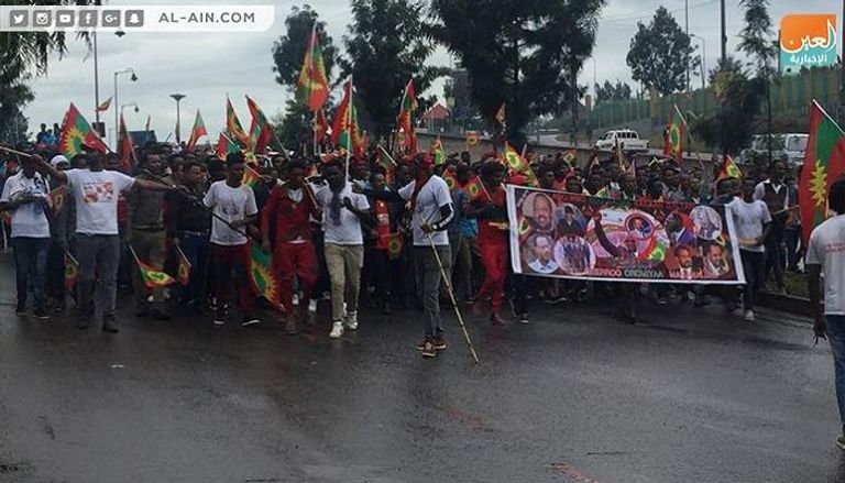 إثيوبيون في استقبال زعيم "تحرير أورومو" لدى وصوله 