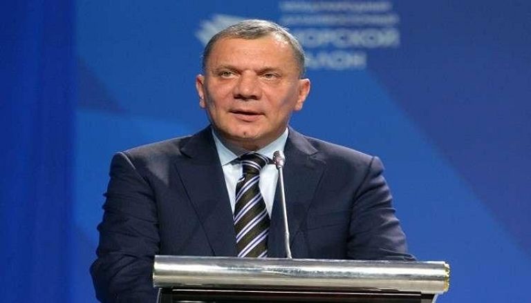 روسيا تبني 3 كاسحات جليد نووية