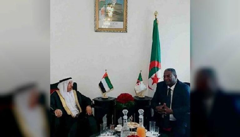 لقاء سابق بين يوسف سباع سفير الإمارات بالجزائر ووزير السياحـة الجزائري