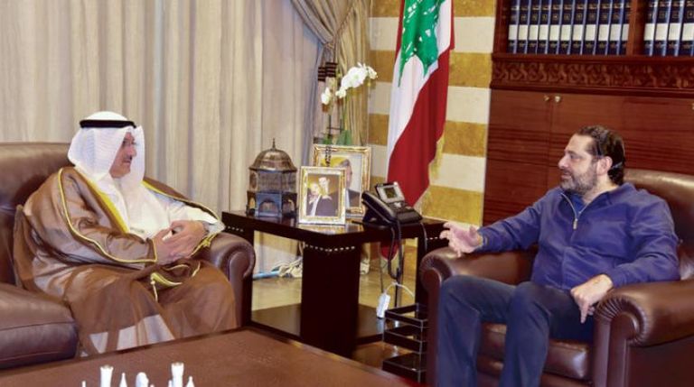 الحريري خلال لقائه السفير الكويتي ترامب لدى استقباله أمير الكويت في واشنطن- أرشيفية