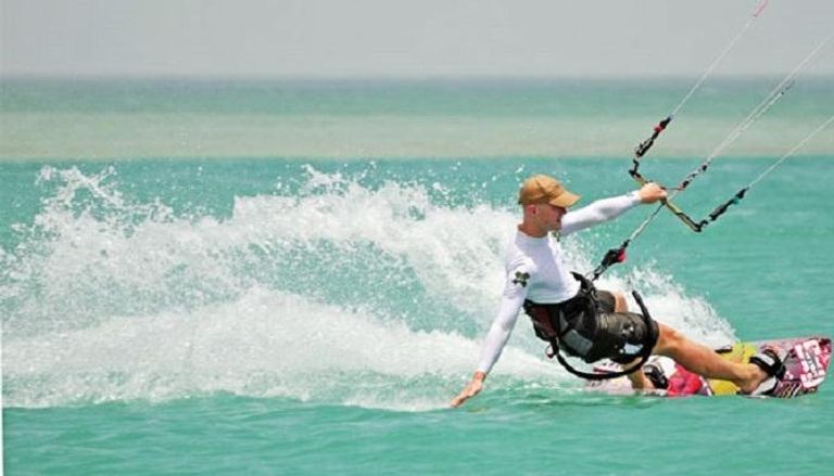 جزيرة دلما في أبوظبي