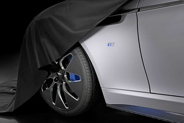 السيارة أستون مارتن Rapide E