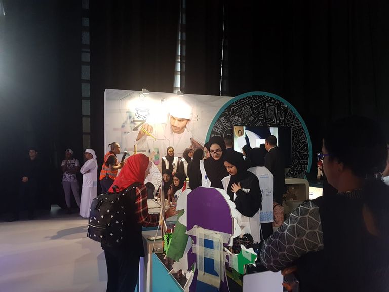  الشيخ نهيان بن مبارك آل نهيان في انطلاق ملتقى الشباب في الظفرة