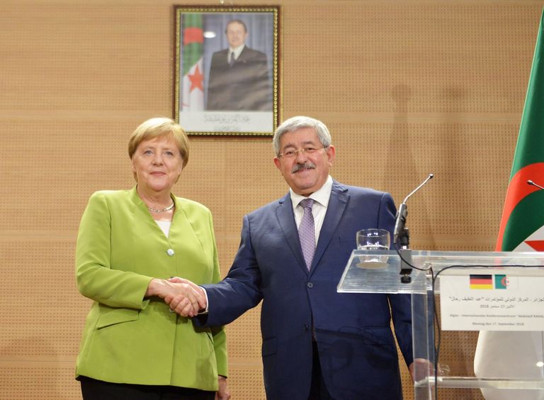 رئيس الوزراء الجزائري والمستشارة الألمانية القمة الجزائرية الألمانية