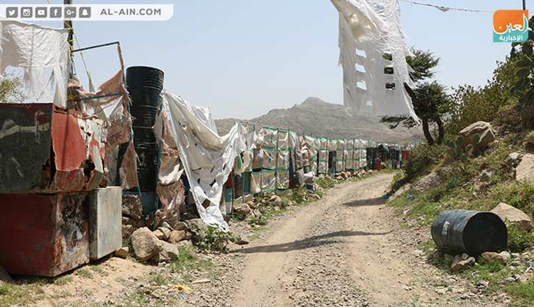 وسائل حماية في تعز من قناصة الحوثي