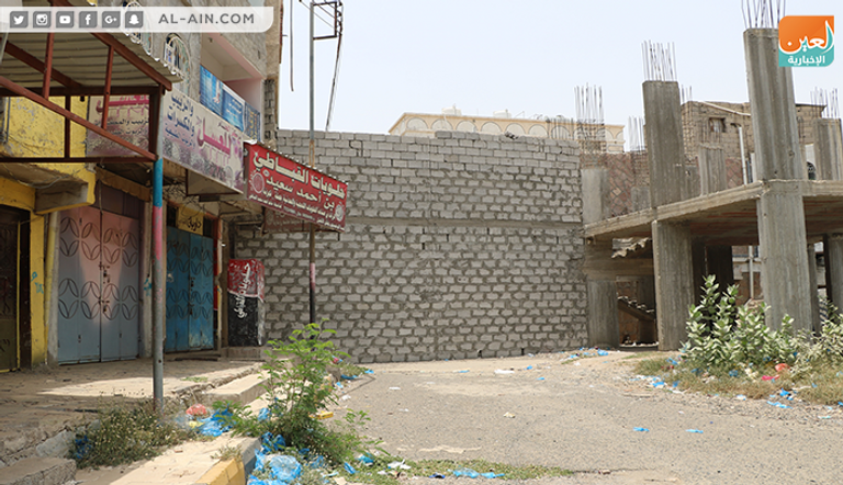 وسائل حماية في تعز من قناصة الحوثي