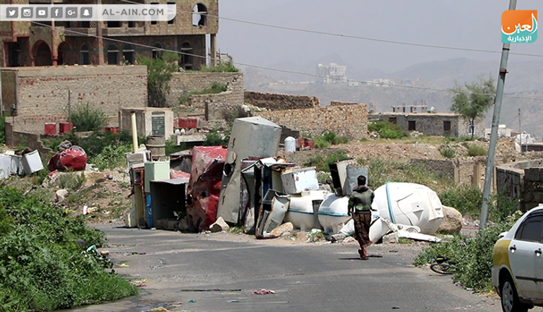 وسائل حماية في تعز من قناصة الحوثي