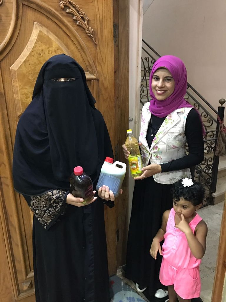 فريق شركة إعادة استعمال زيوت الطعام