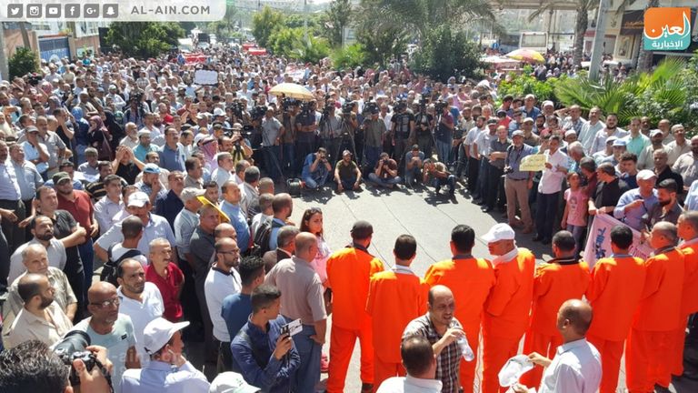 جانب من تظاهرة نظمها آلاف من موظفي أونروا في غزة