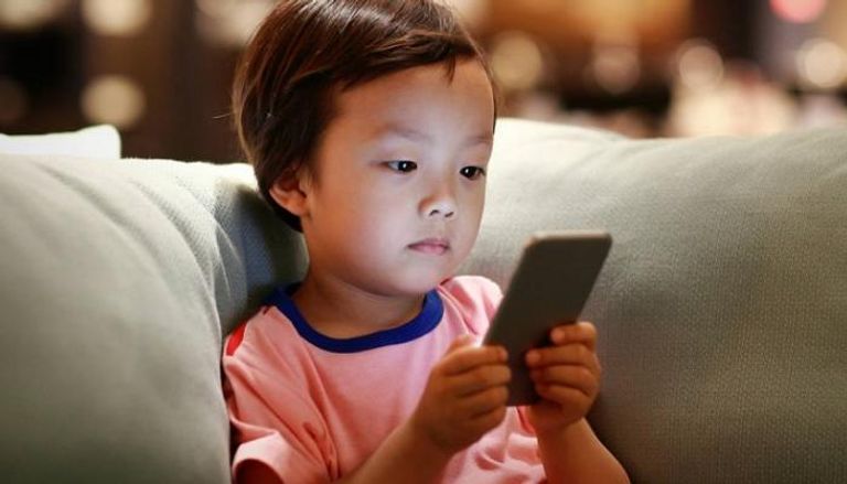 تطبيق "فاميلي لينك" يقدم خدمة الرقابة الأبوية على هواتف الأطفال