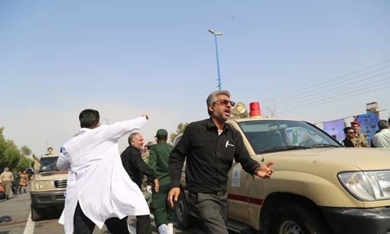 لحظة الهجوم على العرض العسكري- إعلام إيراني