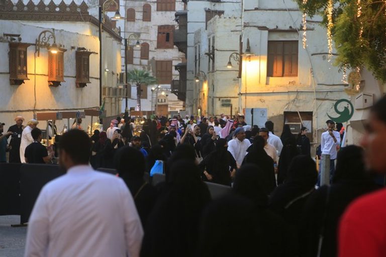 إقبال كبير على فعاليات 