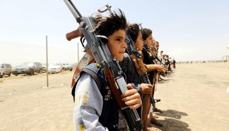 أطفال في صفوف مليشيا الحوثي الإرهابية