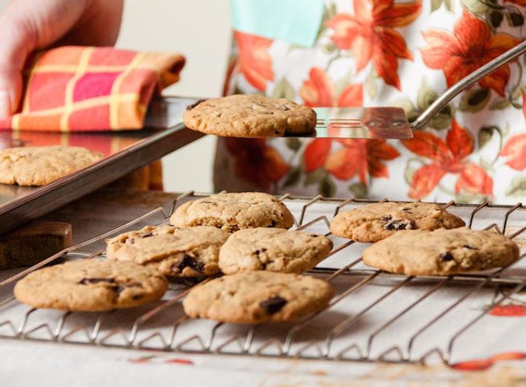 بسكويت الشوفان يعد من الأطعمة الصحية لطفلك أثناء الدراسة