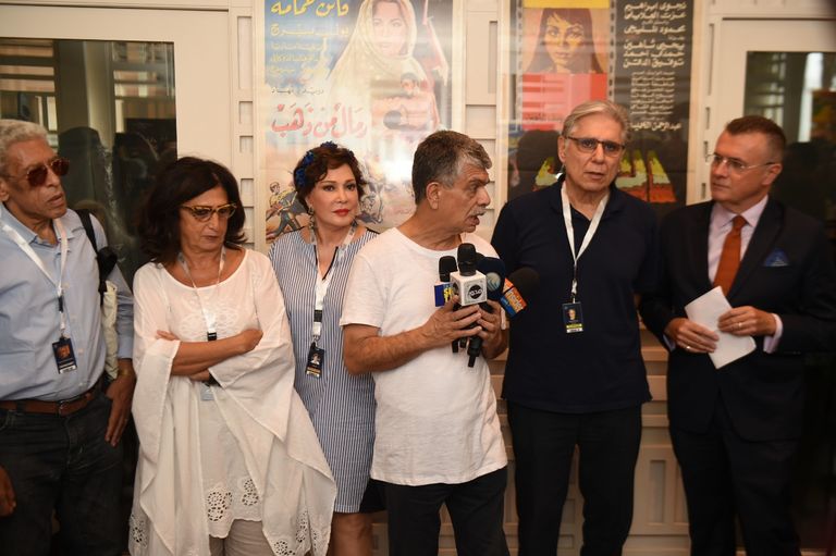 معرض ملصقات يوسف شاهين بمهرجان الجونة