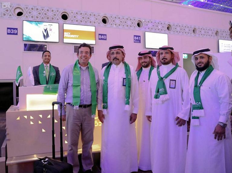احتفالات مطار جدة باليوم الوطني السعودي