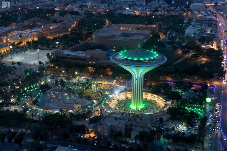 "الرياض" في أبهى صورها احتفاء باليوم الوطني الـ 88