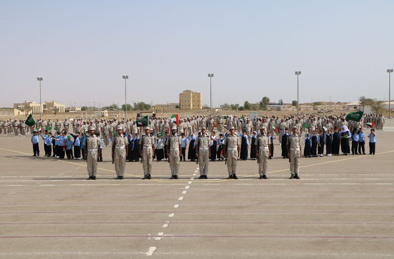 تشكيل بشري للرقم 88 بمدارس شرطة أبوظبي احتفاء باليوم الوطني السعودي