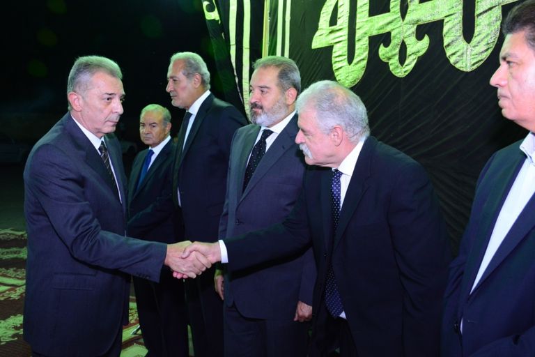 عادل إمام في عزاء المنتج المسرحي المصري سمير خفاجي