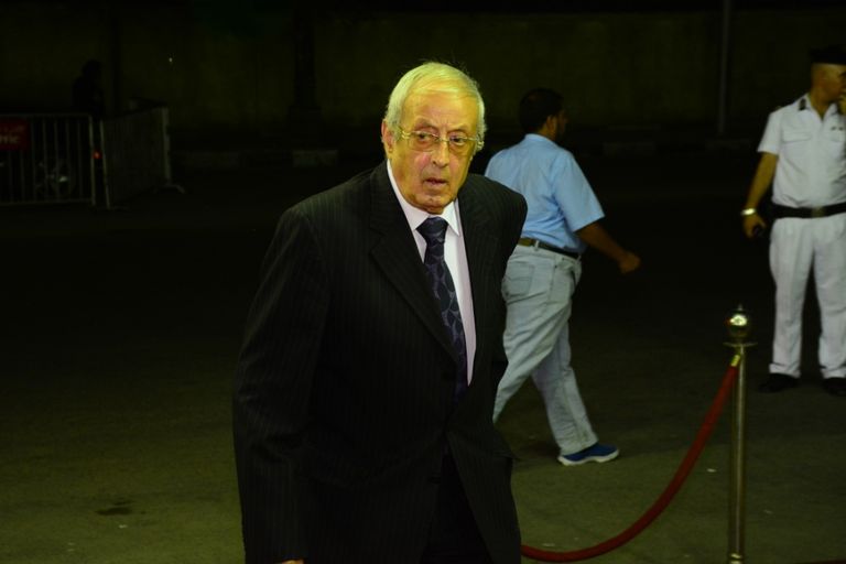 عادل إمام في عزاء المنتج المسرحي المصري سمير خفاجي