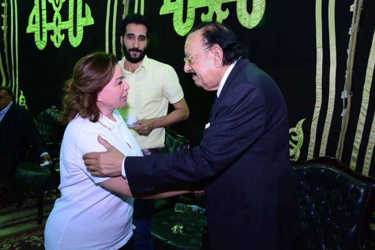 عادل إمام في عزاء المنتج المسرحي المصري سمير خفاجي