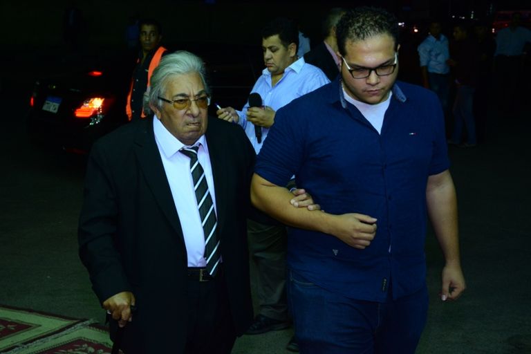 عادل إمام في عزاء المنتج المسرحي المصري سمير خفاجي