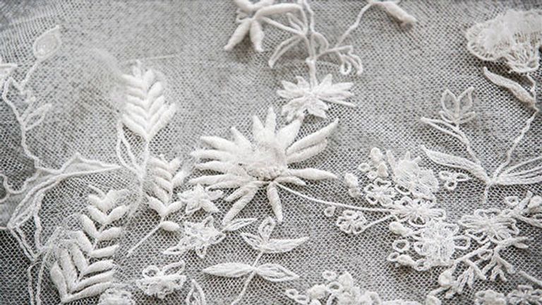 أسرار فستان زفاف ميجان ماركل