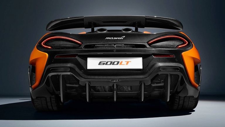 نموذج لسيارة مكلارين 600LT