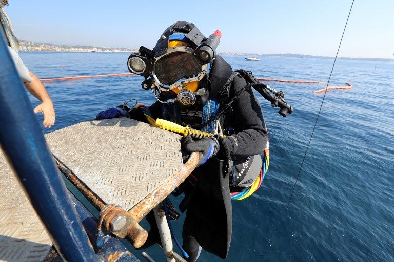 فرنسا تسحب إطارات وضعتها بالبحر المتوسط منذ 4 عقود