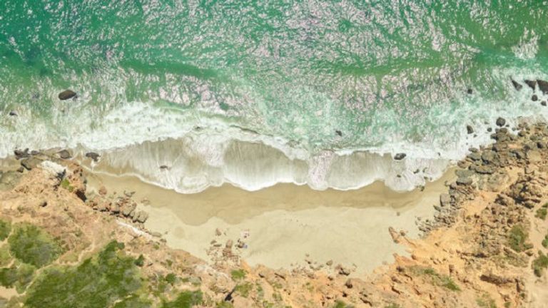 من سلاح المظلات إلى فن التصوير الجوي