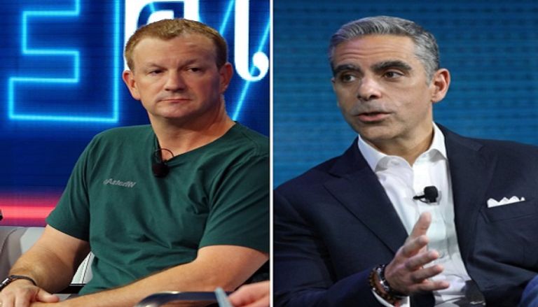 مدير فيسبوك ومؤسس واتساب.. أصدقاء الأمس أعداء اليوم