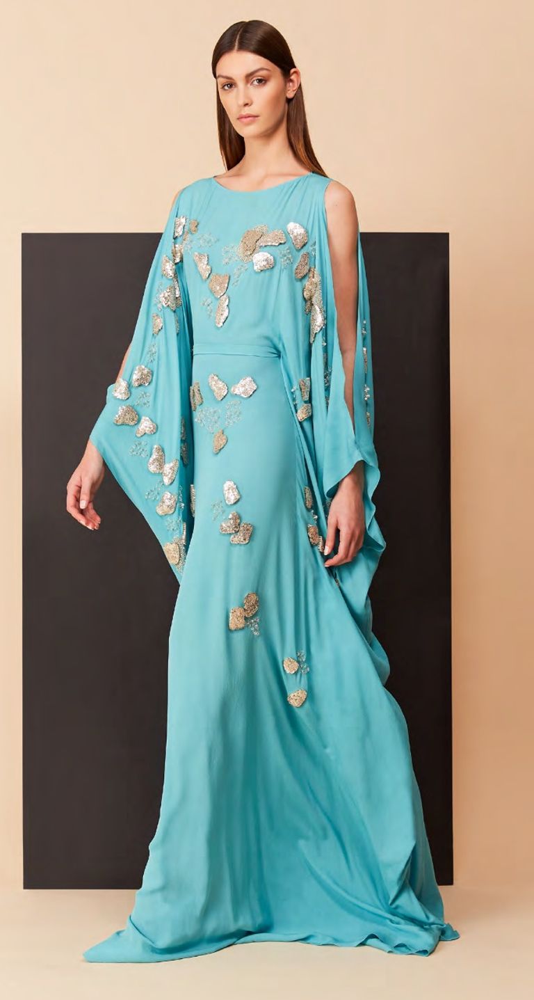 مجموعة أزياء للمصممة السعودية هنيدة صيرفي المصممة السعودية هنيدة الصيرفي