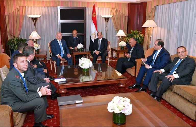 جانب من اللقاء جانب من لقاء السيسي ونتنياهو