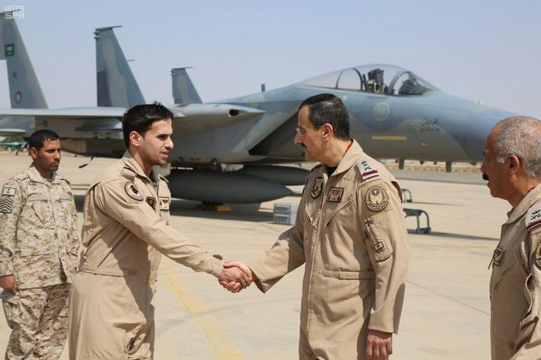 الفريق الركن تركي بن بندر بن عبدالعزيز يتفقد القوات المشاركة جانب من القوات الجوية الملكية السعودية