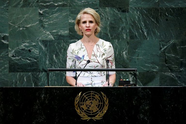 رضيعة رئيسة وزراء نيوزيلندا تخطف الأضواء باجتماعات الأمم المتحدة- أ.ف.ب