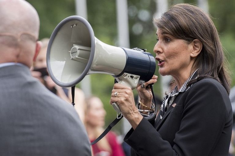 رضيعة رئيسة وزراء نيوزيلندا تخطف الأضواء باجتماعات الأمم المتحدة- أ.ف.ب