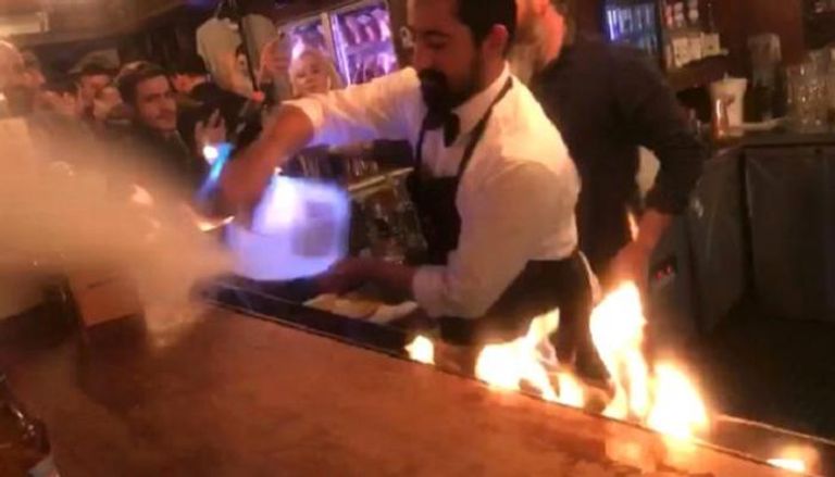 5 إصابات خلال عرض ناري بمطعم الشيف نصرت في إسطنبول