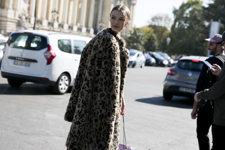 إطلالات خلابة من شوارع باريس  إطلالات خلابة في شوارع باريس