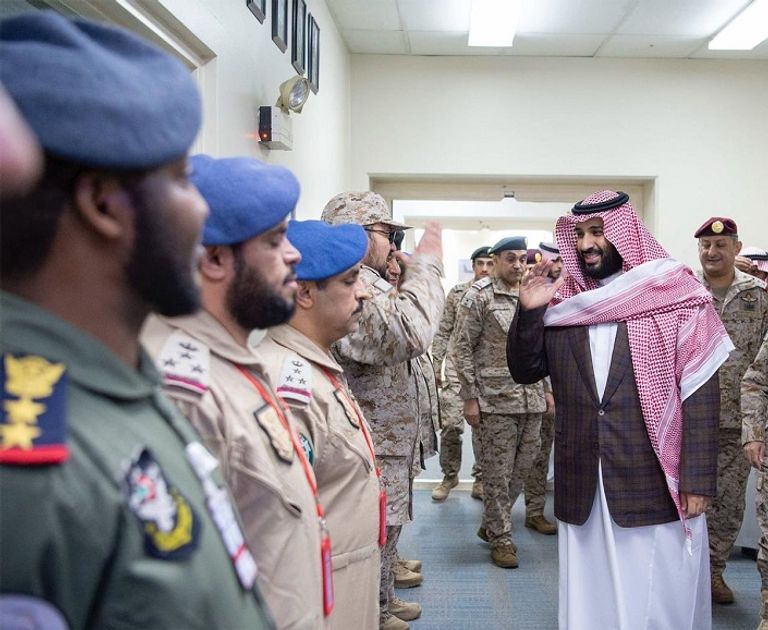 الأمير محمد بن سلمان أثناء زيارته المنطقة الجنوبية السعودية