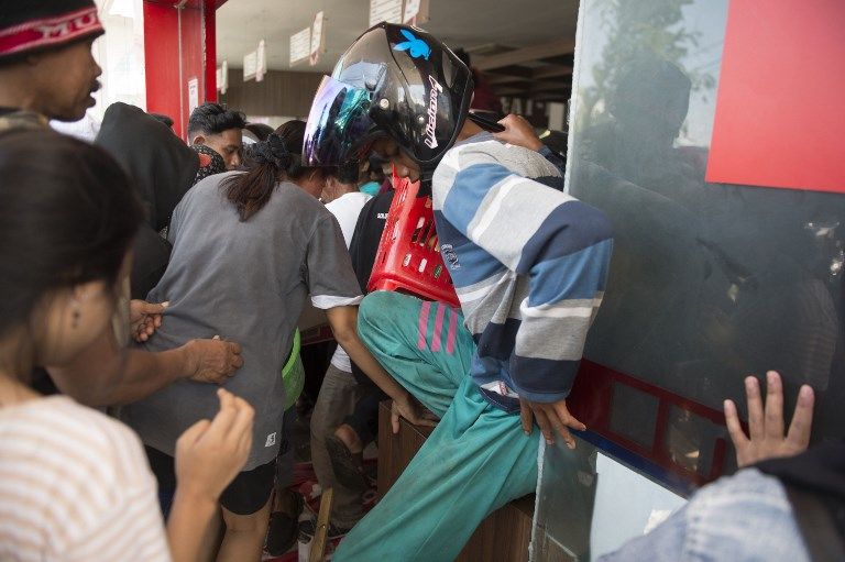 مئات القتلى بسبب زلزال وتسونامي في إندونيسيا - أرشيفية