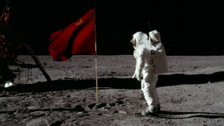 الصين تطلق مسبارا لاستكشاف الجانب المظلم من القمر