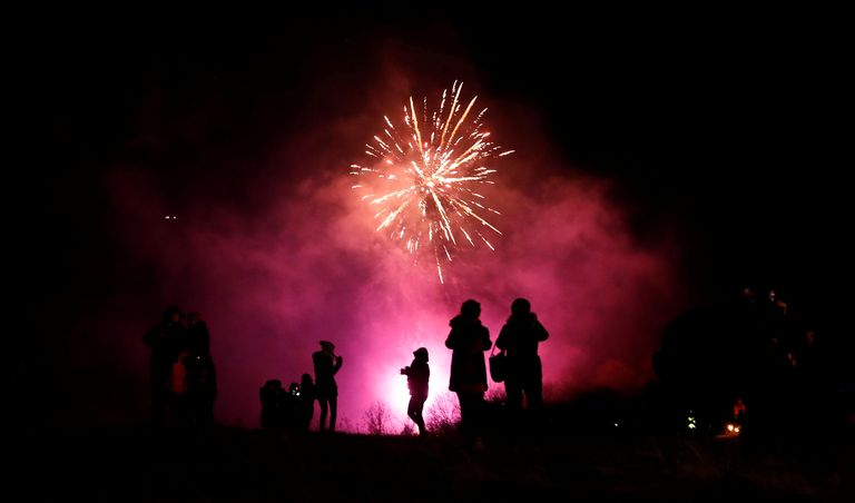 الاحتفالات بالعام الجديد في النمسا الاحتفال بالعام الجديد في تايمز سكوير بنيويورك