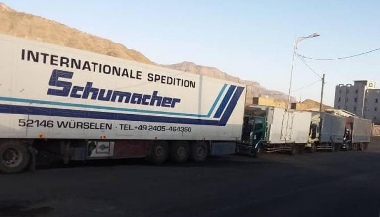 الشاحنات الأممية المحتجزة من قبل مليشيا الحوثي 