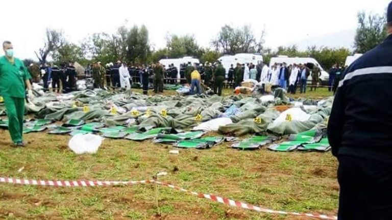 ضحايا الطائرة العسكرية المنكوبة جزائريون يلقبون 2018 بـ"عام الكوارث" - أرشيفية