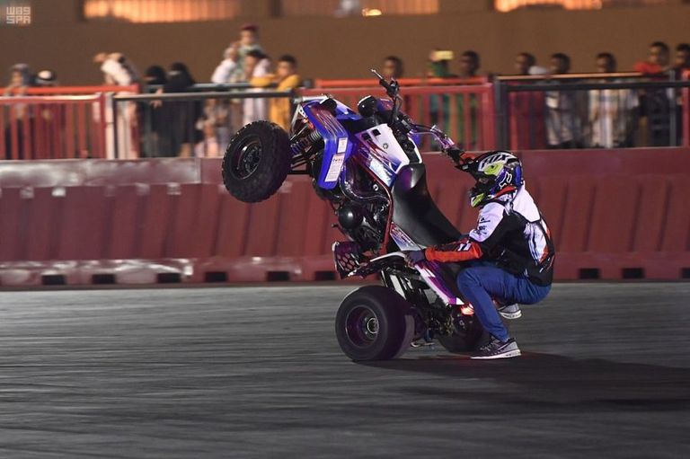 عروض تنافسية للسيارات والدراجات في الجنادرية