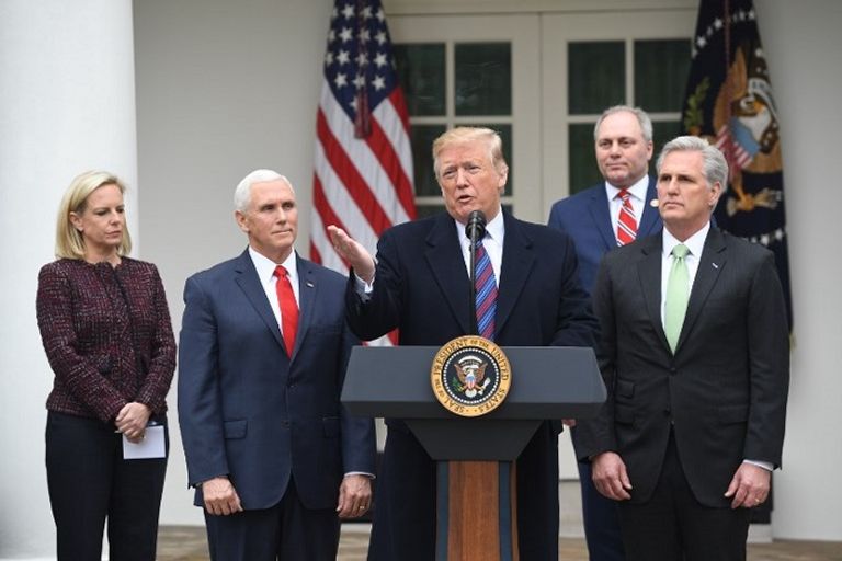 الرئيس الأمريكي دونالد ترامب خلال المؤتمر الصحفي الرئيس الأمريكي دونالد ترامب خلال المؤتمر الصحفي