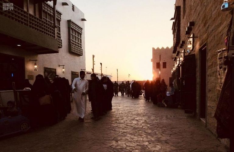 عبدالعزيز حلواني صانع السفن الشراعية