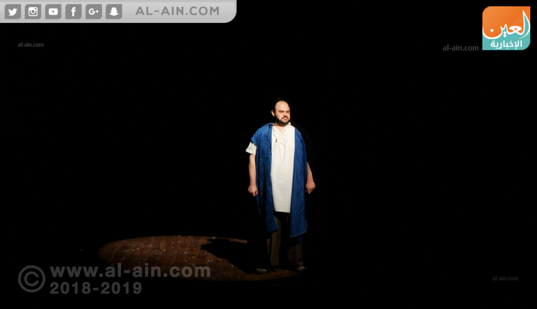 نجوم مسرحية "حدث في بلاد السعادة"