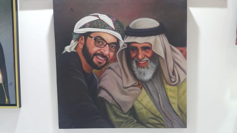 جانب من لوحات التشكيلية الإماراتية هدى الريامي